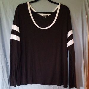 Loose-fitting Black Long Sleeve Shirt